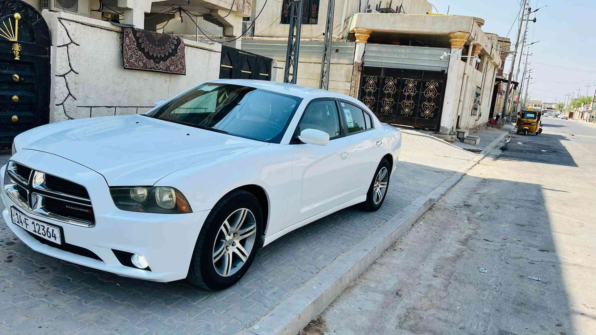 جارجر 2011 خليجي بيه قطعتين والباقي مكفول بسمي بصره حداده توني مسويه تيرات توني شادهن جديده مال بيت سياره ممشغله خط مكينه توني شاده مال 2019العنوان بصره سفوان رقم تلفون ***********
