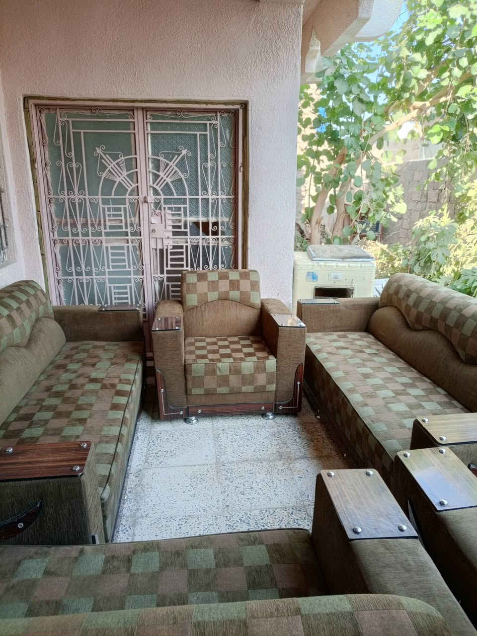 للبيع تخم حطاطة تكمة ١٠ مقاعد ديوان تكمة ١٠ مقاعد نظيف للتواصل واتسب او خاص ***********
