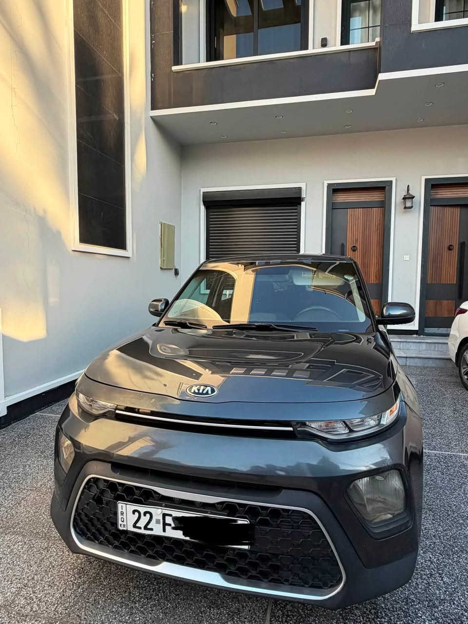 كيا صول
موديل 2020 
مكينة 2000 دوش
رقم اربيل 
حادثها طخة بسيطة بين جاملغ وبنيد 
بدون دواخل 
السيارة حلوة بمعنى الكلمة 
تفاصيل السيارة داخل الصور 
السعر 123 
مكان السيارة بغداد السيدية 
للأستفسار : ***********
