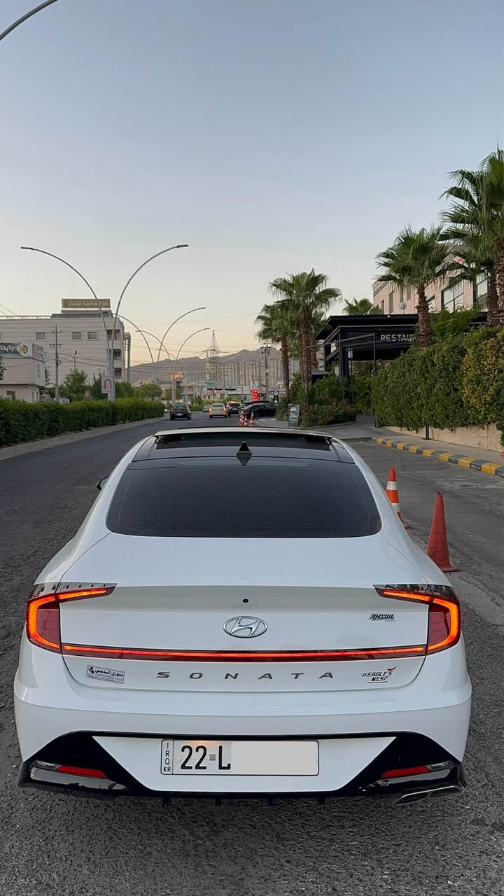 هونداي سوناتا (فول 1/1)
موديل :2023
لون : ابيض
وارد :كندي 
محرك : 1.6 تيربو✈️
عداد المشي 27 الف بالكارتون بعدها  
مواصفات 
بصمة 
بصمة ابواب 
تشغيل عن بعد 
شاشه حجم كبير تدعم كار بلي 
كامرة خلفية
حساس خلفية  
لد امامي خلفي 
اشاير مري 
نقط عمياء
كشنات كهرباء + كشن حار كشن بارد +ستيرن حار
جنطة بصمة + دكمه +حساس عند الاقتراب
تنبيه خروج عن مسار 
رادار امامي خلفي وجانبي 
فول حساسات اوتو ستوب 
تحكم وضعيات قيادة 
اوتو هولد 
فول تحكم ستيرن مع قيادة ذاتيه 
سايد بريك كهرباء
داخل اسود سقف كنتارة اسود
بانوراما 
قطعتين تبريد 
شاشه تبريد منفصل 
سستم سماعات 12
شحن واير لس 
سيارة بدون صبغ كفالة عامة حتا دعاميات بدون صبغ 
عنوان دهوك 
سعر مناسب جدا
للاستفسار :***********
*********** دهوك, العراق
