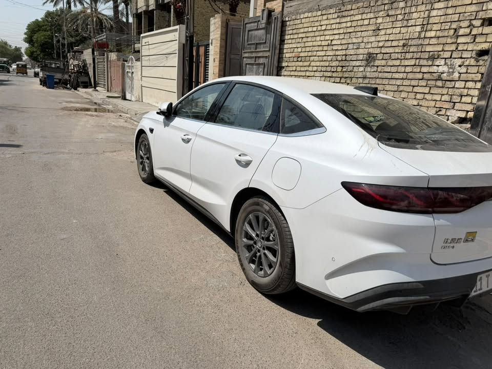 كن ال٢٠٢٥
ماشية 24الف

13 كامرة

بدون بانوراما 

رادار امامي خلفي جانبي

داخل ابيض

بطارية 80km

رقم ***********
