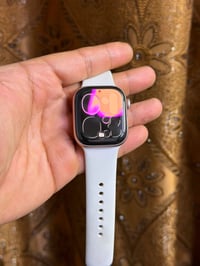 ساعه ابل الجيل 11 قياس 42 بطاريه 100 فول فول نضافه بعدها داخل الضمان ك...