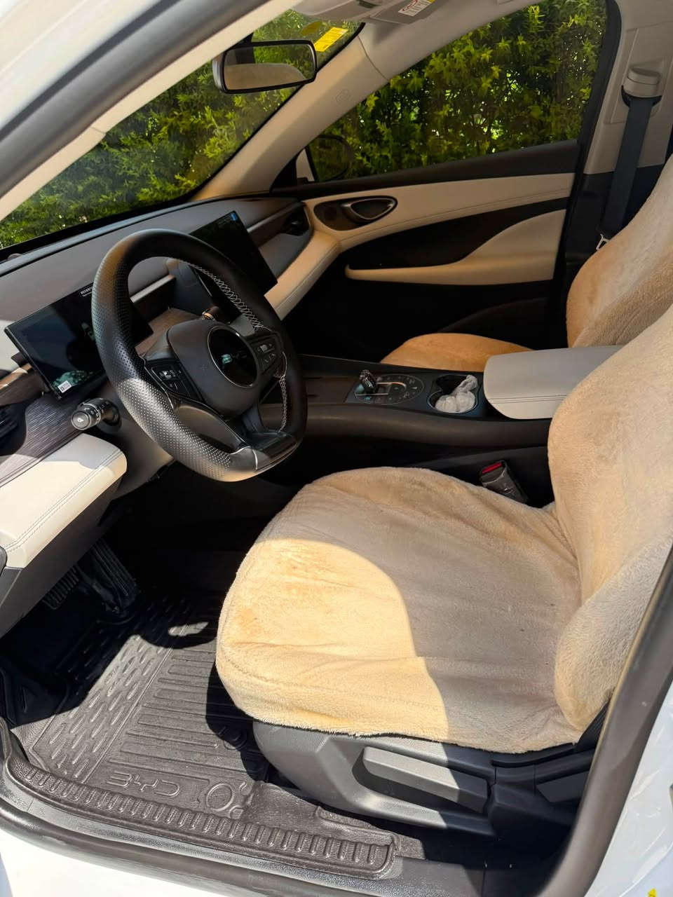Byd sale05 هيجي نيه موديل 2025 ته نيا ٨ هه شت هه زار رويشتوه ره قم هه وليره موبايل ***********
