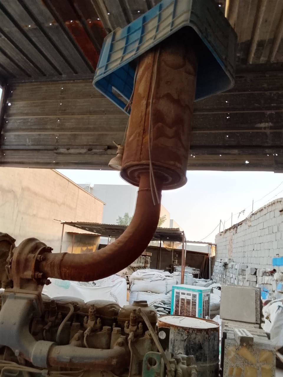 السلام عليكم ورحمه والده البيع نظيفات جدا
فلتر نضيف جدا دهن البدل فلاتر فلاتر اربعه مبدله والبروانه تشتغل ونظيفه وهذا رقم تواصله معه ***********
