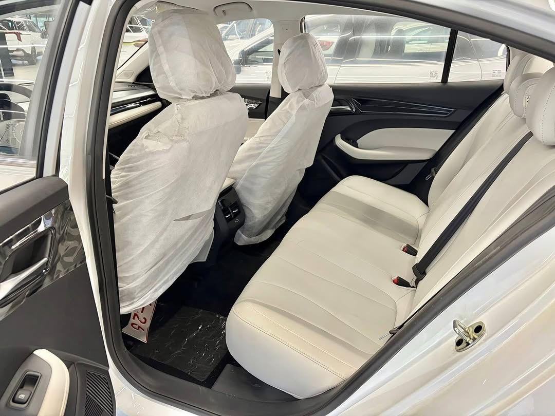 🔥2,700,000 دینار داشکاندن🔥

‎ئێم جی ٥ پڵەس کۆمفۆرت 
‏MG 5 Plus Comfort
‎‏‎‏‎مۆدێل ٢٠٢٥ مکینە ١.٥ سفر کیلۆمەتر
‎‏‎‏‎٦ ساڵ يان ٢٠٠,٠٠٠ کم ضمان لەلایەن
‎بریکاری سەرەکی ئێمجی لە عێڕاق

***********☎️
***********☎️

‏‎‏‎‏‎
‎‏‎مواصفات خلیجی کۆمفۆرت ‏‎نیو مواصفات،کامێرا، کوشن جلد،بەصمە، ئۆتۆهۆڵد و برێک کارەبایی، لایت زینۆن، ویلکپ ١٦، ئیشارەتی سەر ئاوێنە، شاشە، حساسات، لید، تبرید مرکزی، تحدید سرعە، تحکم ستیرن، حساس تایە، سوکان ڤۆلیۆم ،بلوتوث، تبرید الکترونی، ناو زەرد، ئەی بی ئێس، ٢ ئەیرباگ، قوة حصان ١٠٨.

‎‏‎ بۆ زانیاری زیاتر و نرخ بە دۆلار کۆمێنتێک بەجێبهێڵە

‎‏‎‏‎‏‎ پێشانگای ســـلـــێــــمـــانـــی ھەمیشە پێشەنگین 
‎‏‎‏‎معرض الســــلــیــمانـــیـــة ھو الافضل دائماً
‎‏‎‏‎ھەموو جۆرەکانی ئۆتۆمبێلی ئێم جی بەردەستە

‏‎📍العنوان: سلیمانیة -مشروع نقلیات السليمانية-الرقم ١٢٨
‏‎📍ناونیشان: ڕێگای تاسلوجە - پرۆژەی تێرمیناڵی سەرەکی سلێمانی-ژمارە ١٢٨

‎‏‎‏#MG #MGmotor #MGiraq #MG5  #DoMore ئێم_جی SlemaniAuto⁩⁩

نص مكتوب في الصور:
- سليماني
- *********** Ⓒ Slemani Auto