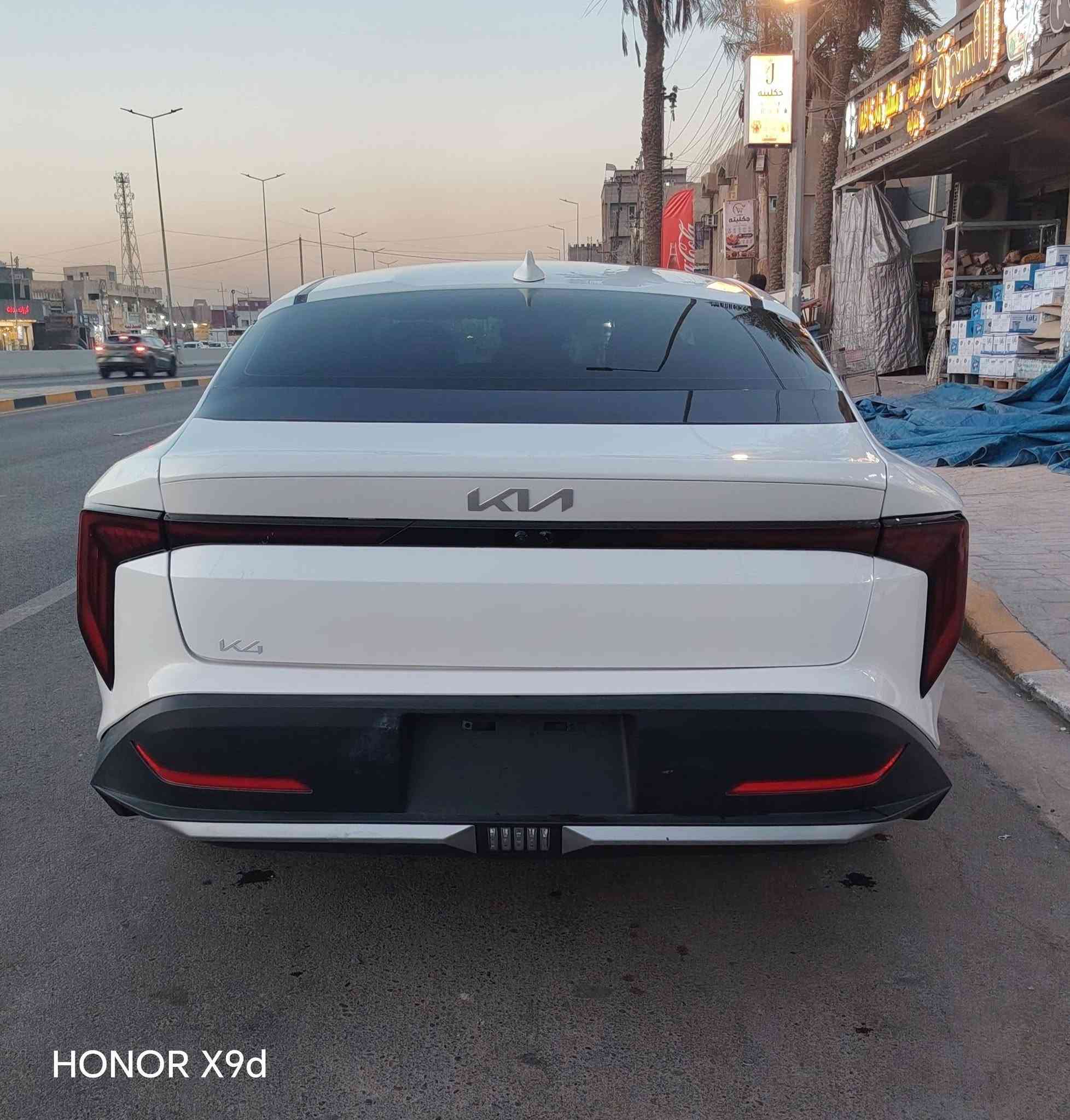 السلام عليكم البيعk4 وارد امريكي موديل2025
الموصفات
محرك2000دوش
بصمه
تشغيل عن بعد
بصمه أبواب
بصمه جنطه
شاشه متصله حجم كبير
فول تحكم ستيرن
منافذ شحن خلفي
سايد بريك كهرباء
مانع نزلاغ
نقاط عمياء
رادار امامي خلفي
الد امامي خلفي
السياره بدون رقم منفيس بسمي
العنوان. بغداد بلديات شارع المصرف
السعر125وبيه مجال
رقم الهاتف ***********

نص مكتوب في الصور:
- HONOR X9d