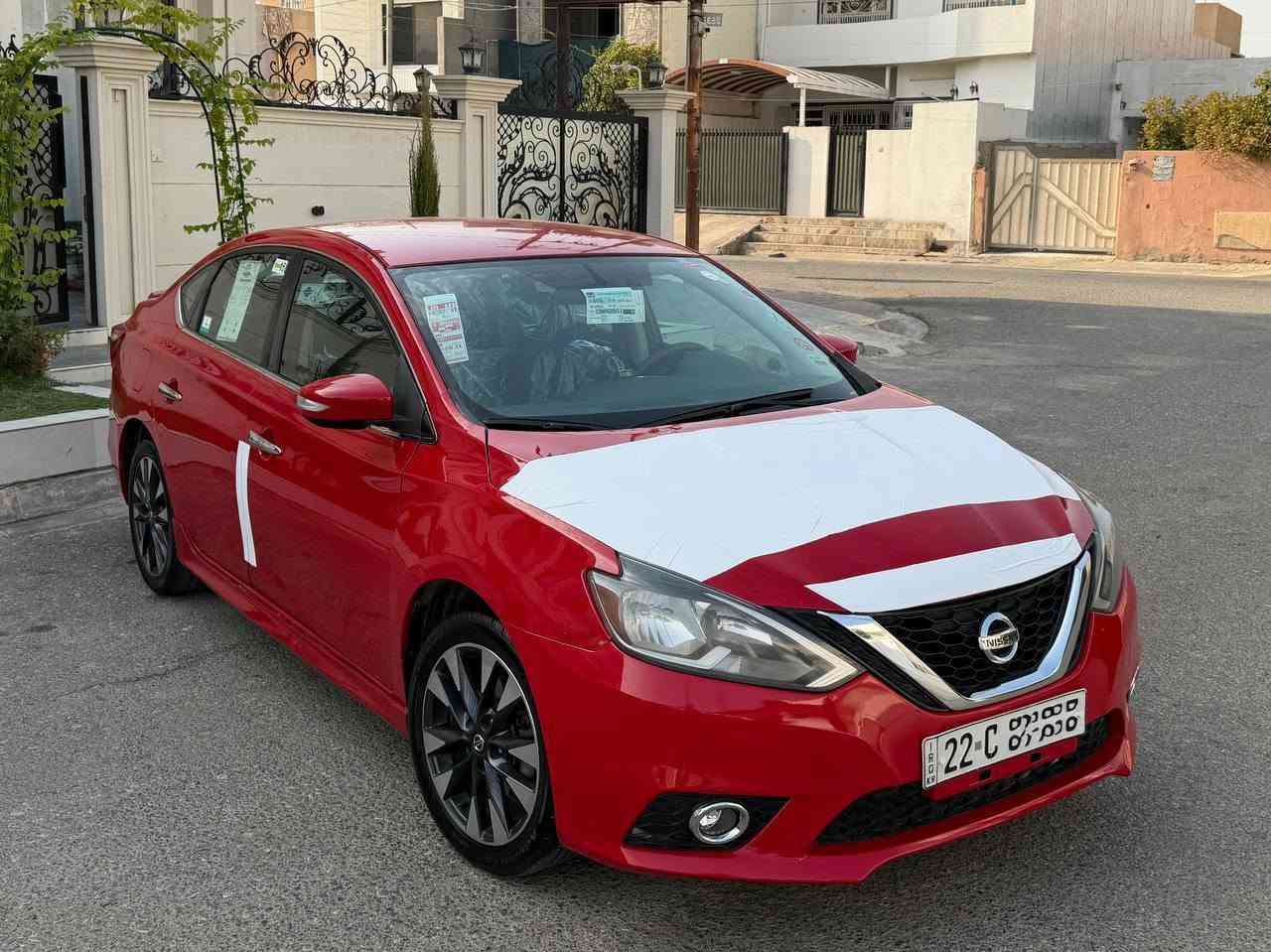 للبيع سيارة نيسان سنترا موديل ٢٠١٧ أمريكي فول مواصفات ماعدا الفتحة SR لون احمر دم الغزال سيارة بدون ضرر فقط جالملغ سرقة بجم كبس و بدون دواخل و بدون ايرباك كير و محرك مكفول و ما مفتوح رقم و سنوية و الزينكة و الهزة كلها جديد و بسمي يعني ربع دينار مصرف مابي ٤ تايرات جديد و حدادية جديد 
مواصفات SR
بلاجكتور 
ويل كروم اسود ١٧ 
إشارة بالمراية + مراية كهرباء 
سبايدر (جناح) + دوسات مال SR بلادي كت 
كشنات جك + كشنات هيتر 
شاشة اعطال 
شاشة + كامرة + GPS
تحكم بالاستيرن + تحديد سرعة 
خدمات 
بصمة أبواب + صندوق + تشغيل 
أنظمة قيادة NORMAL + ECO + SPORT
٤ جامات كهرباء 
٦ سماعات + ١٦ ايرباك 
محرك ١.٨ + كير اتوماتيك 
و بعد مواصفات هواية مكان سيارة كركوك سعر ٩٤ و بي مجال بسيط للشراي رقم موبايل ***********
