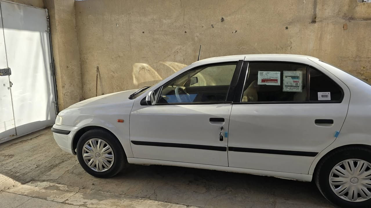 سمند ١١ للبيع مستعجله
سيارة نظيفة وتبريد كامل وكهربائيات شغالة كير ومكينة خير وبركه 
السيارة مصبوغه وبنيد طاير وراجع نفسه
متواجد فقط واتساب واتصال  ***********

السعر ٣٩ وبيها مجال حك الجية فقط

