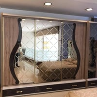 ١٠ قطع • خزائن