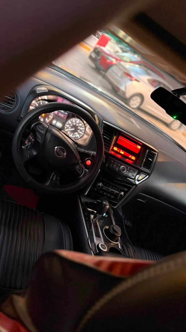 للبيع | نيسان باثفايندر 2014
موديل: 2014
محرك: 3500 CC (V6)
ناقل حركة: أوتوماتيك CVT
اللون: أسود
7 مقاعد
تشغيل بصمة (Smart Key)
كاميرا خلفية
مكيف أمامي وخلفي
جنوط ألمنيوم أصلية
مرايا كهربائية
زجاج كهربائي
سنتر لوك
مثبت سرعة
تحكم من المقود
بلوتوث / USB / AUX
وسائد هوائية
نظام ABS مانع انغلاق المكابح
نظام الثبات الإلكتروني (VDC)
مصابيح ضباب أمامية

📍 موقع السيارة: بغداد - حي 

الحسين / حي الإعلام

🔺الضرر (( الصندوك صبغ فقط ))

💰 السعر: 108 ورقة ، ماكو هيج سعر بس متوازي على بيعتها

📞 للتواصل: ***********

السيارة نظيفة وجاهزة/نقصها صدر فقط
