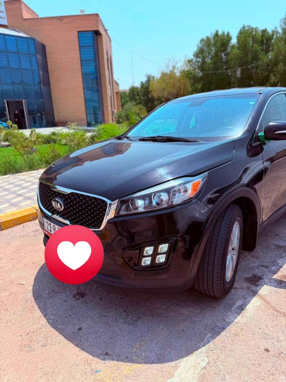 سورينتو 18 ماشيه 150 بيها طخه كد شبر ب جنطه وطخه ب بنيد باقي سياره مكفولة سياره كلش جديده ب170وبيها مجال *********** ارباكات بجم كله ع شركه
