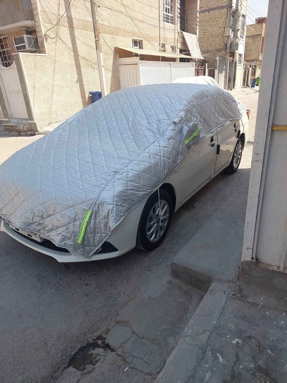 السلام عليكم 
جادر اربع طبقات ضد الحلوب والمطر والشمس اشتريته ٧٠ الف قبل يومين من محل الجادر الاصلي اريد ابيعه لان بيتي صاير بتقاطع والجهال خبلوني ويخبثون اريد اخذ جادر كامل اريده هسه ٥٠ الف مكاني بالشعب 
واتساب ***********
