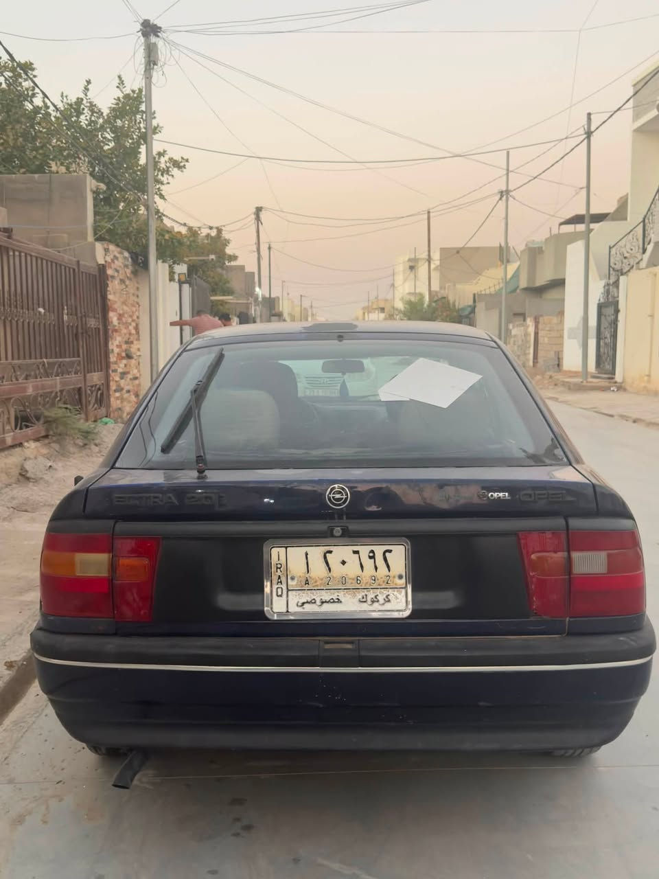 اوبل فكترا
كير عادي 
مكينه 20
موديل 92
دفتر بنزين 
سنوية لحد 2028
باب سكن امامي تبديل  
فقط 
سعر 36$
للتواصل ***********
