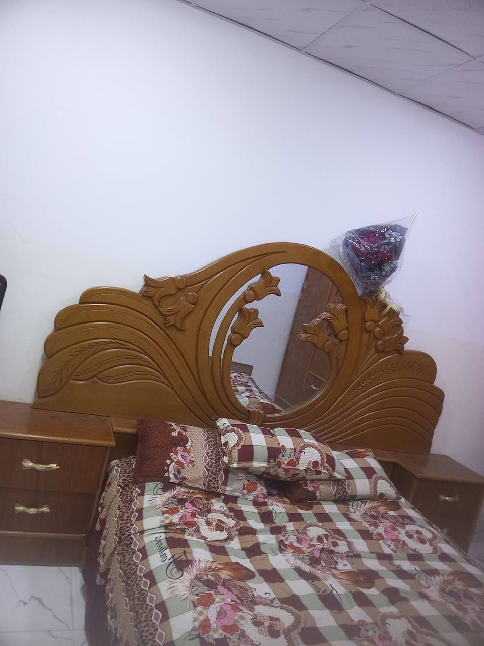 غرفه نوم صاج عراقي شي راقي مستخدم شهر فقط حته يدات بل جيس بعده بيع مستعجل ماعندي حجز
مكان كركوك فيلق قرب فلكت حصو و رمل للتواصل 
***********....ما عندي نت شراي يخابر و.... سعر مناسب جداا
