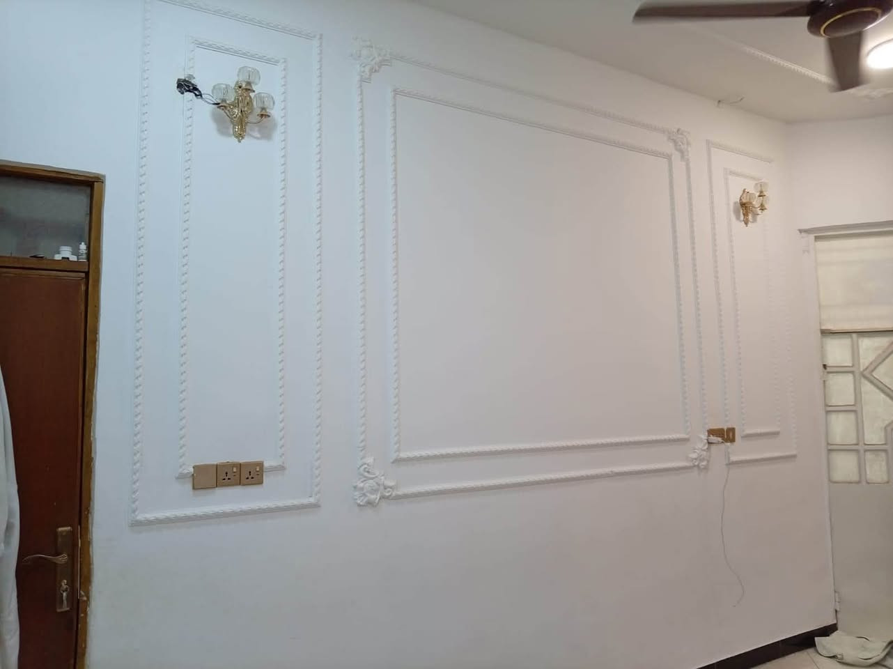 بيت للبيع                 منطقة الماجديه حجي حسن الصفاه المساحة 100 متر الواجهه ٥*٢٠ غرفه ٤.٥*٤ صاله ٨*٤.٥ مطبخ مفتوح على الصاله استقبال ٦.٥  الساحه ٣.٥*٥ الواجهه ديكور السعر اتصال على الرقم      ***********
