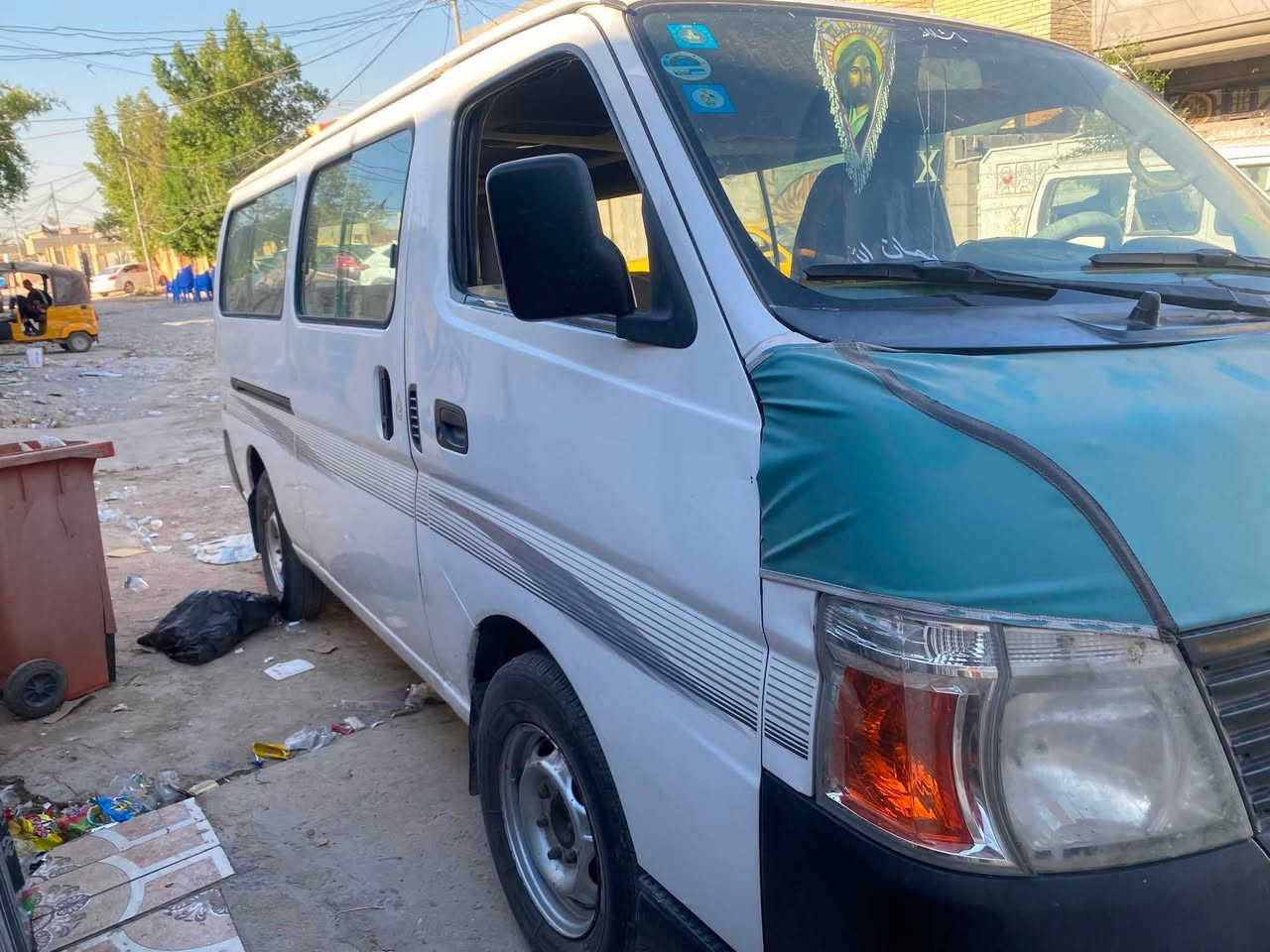موديل ٢٠١٠كفالة  بيهة صبغ يم واقيات جنطة مبدلة باقي كلة كافلة سيارة بسمي  كبل تحويل تبريد عوزة بس غاز مكان صويرة ***********سيارة احلة من صور
