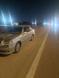 تويوتا كراون • لون سلفري • أصليات بغداد