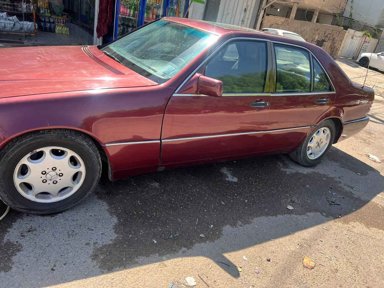السلام عليكم 
مرسيدس شبح موديل 94 سياره جاهزة جديده كير ومحرك بلادي مشروع وطني تحويل ثاني يوم تخم تاير بانورما كشنات كهربائي كعده رئاسيه رايدها بـ70 وبيها مجال او مراوس مكاني بغداد الامين الثانيه 
رقم الهاتف ***********
