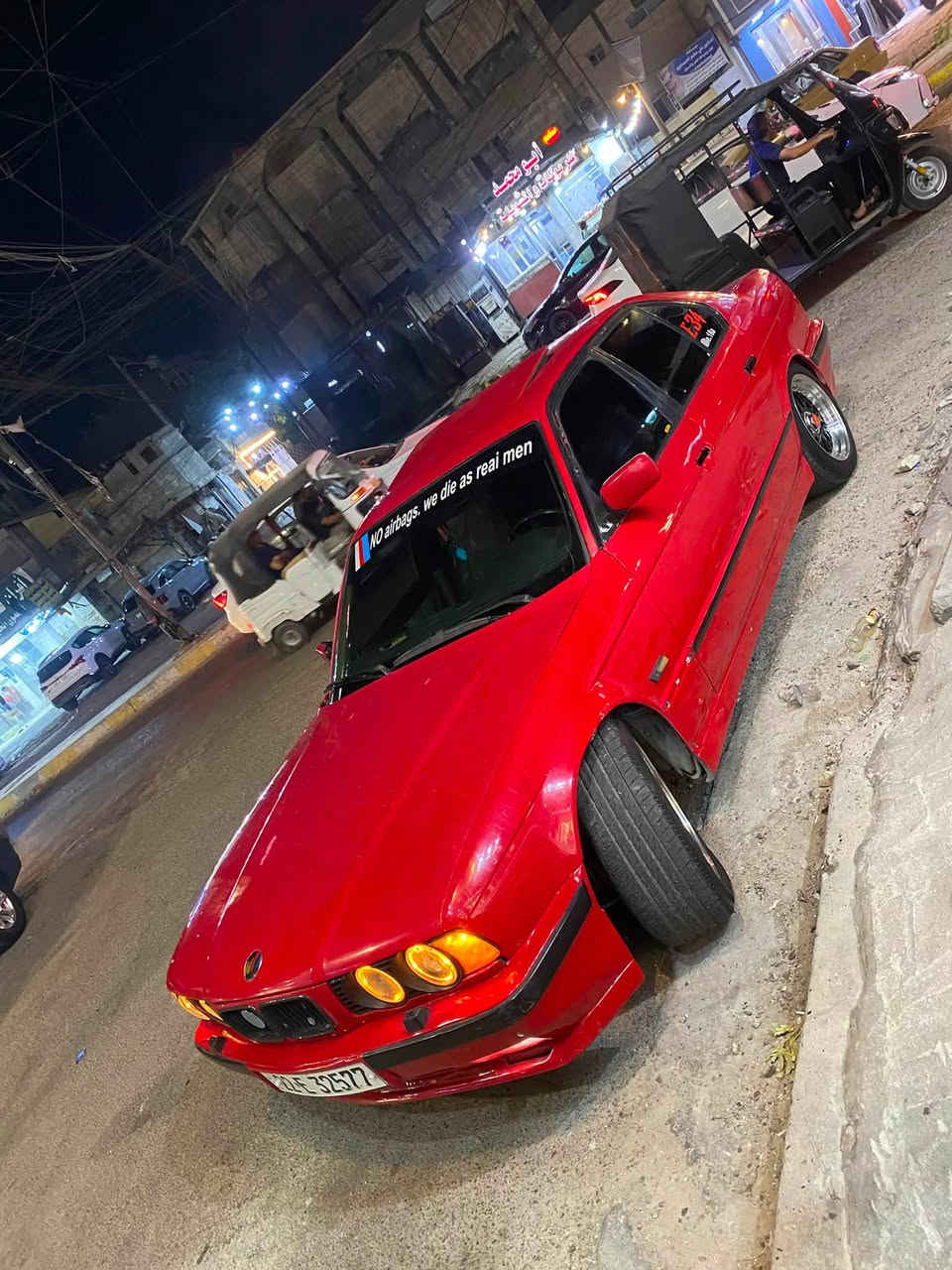 السلام عليكم BMW  540. اصل السياره 535
مكينه جديده صالهة شهرين صدر امامي خلفي جديد تخم تاير جديد منضومت المي كلهة جديده راديتر واتربم جوينات دبه بيهة تشغيل عن بعد سياره جاهزه نواقص بسيطه بيهة بيع او مراوس حسب القناعة مكان السياره بغداد الحريه ***********
