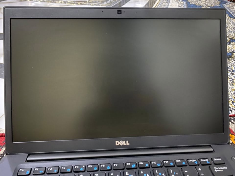 💻 Dell Latitude 7480 للبيع
🔥 Dell Latitude 7480 — جهاز عملي ومناسب للدراسة والعمل

⚙️ المواصفات:

* Intel Core i5-7200U — الجيل السابع
* 🧠 RAM 8GB DDR4
* 💾 SSD 256GB
* 🎮 Intel HD Graphics 620
* 🖥️ شاشة 14 بوصة
* 🪟 Windows 11 Pro
* 🔌 يدعم مختلف المنافذ والاتصالات

✅ مناسب للتصفح، الدراسة، الأوفيس، البرامج المكتبية والعمل اليومي.

📌 الجهاز بحالة جيدة وجاهز للاستخدام.

💰 السعر: [ 230 الف ]
📱 للاستفسار والتواصل: ***********
