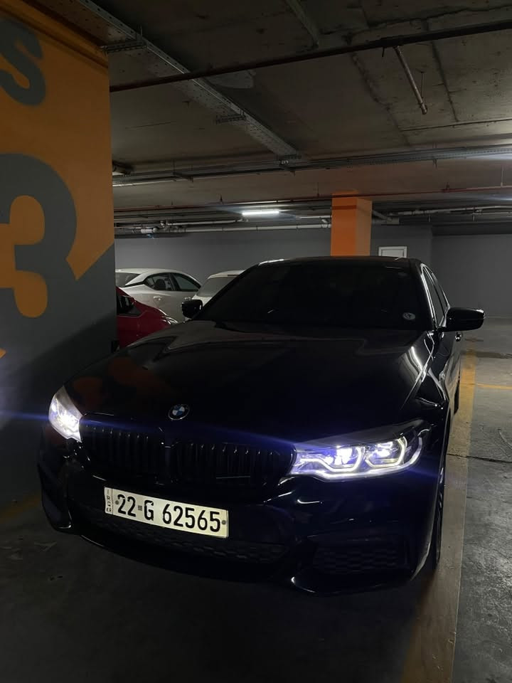بي ام دبليو 530i • ٢٠١٩ • M سبورت
