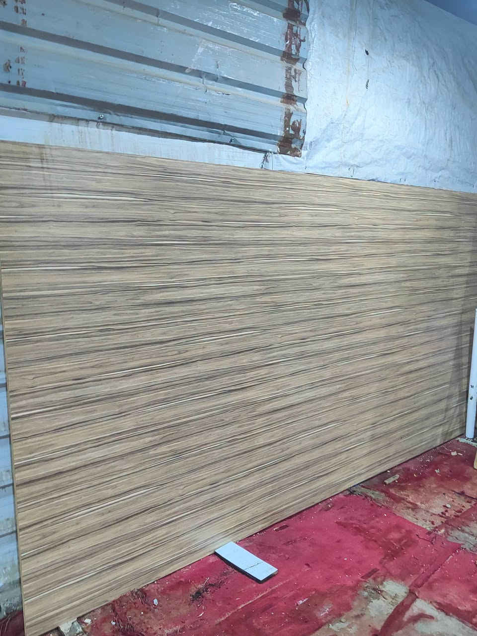 سلام عليكم متوفر طبقه ان دي اف تركي بعدها مامستخدمه 
الطول 370 والعرض 143 سعرها ب90 وبيها مجال للاستفسار *********** ///***********
