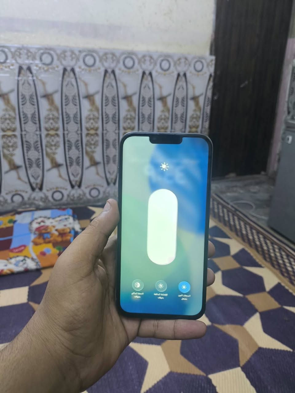 سلام عليكم 
13برو ماكس
ذاكره 256
بطاريه 84
مبدل شاشه اصليه تجي تاخذه من بيتي وبي ضمان شرط
وضهره مكسور 
سعره 475 
مكاني الزعفرانية شارع المعهد 
***********
