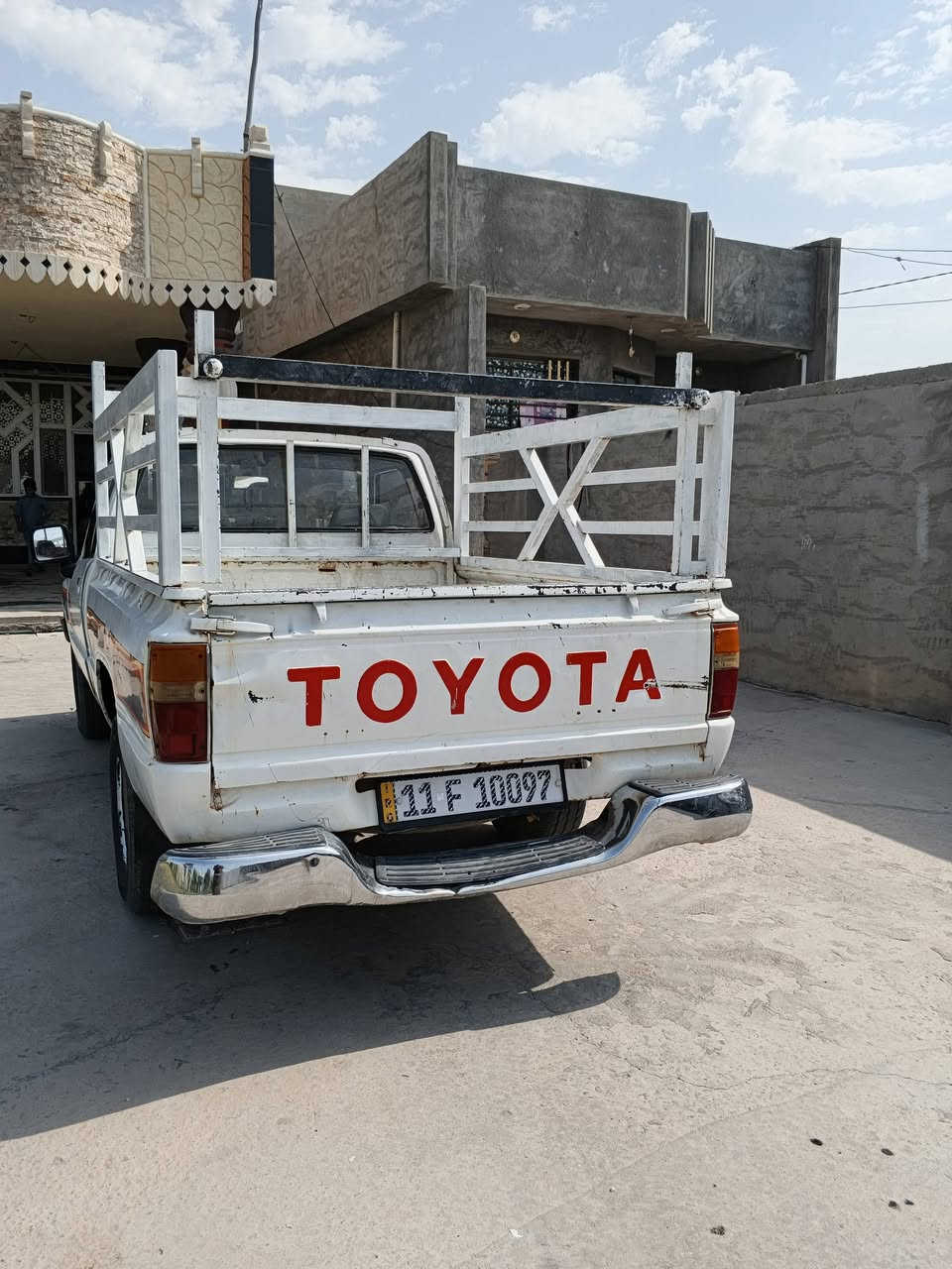 للبيع بيكم 85 سياره نضيفه مال جناي مكان ديالى رقم بغداد تحويل ***********

