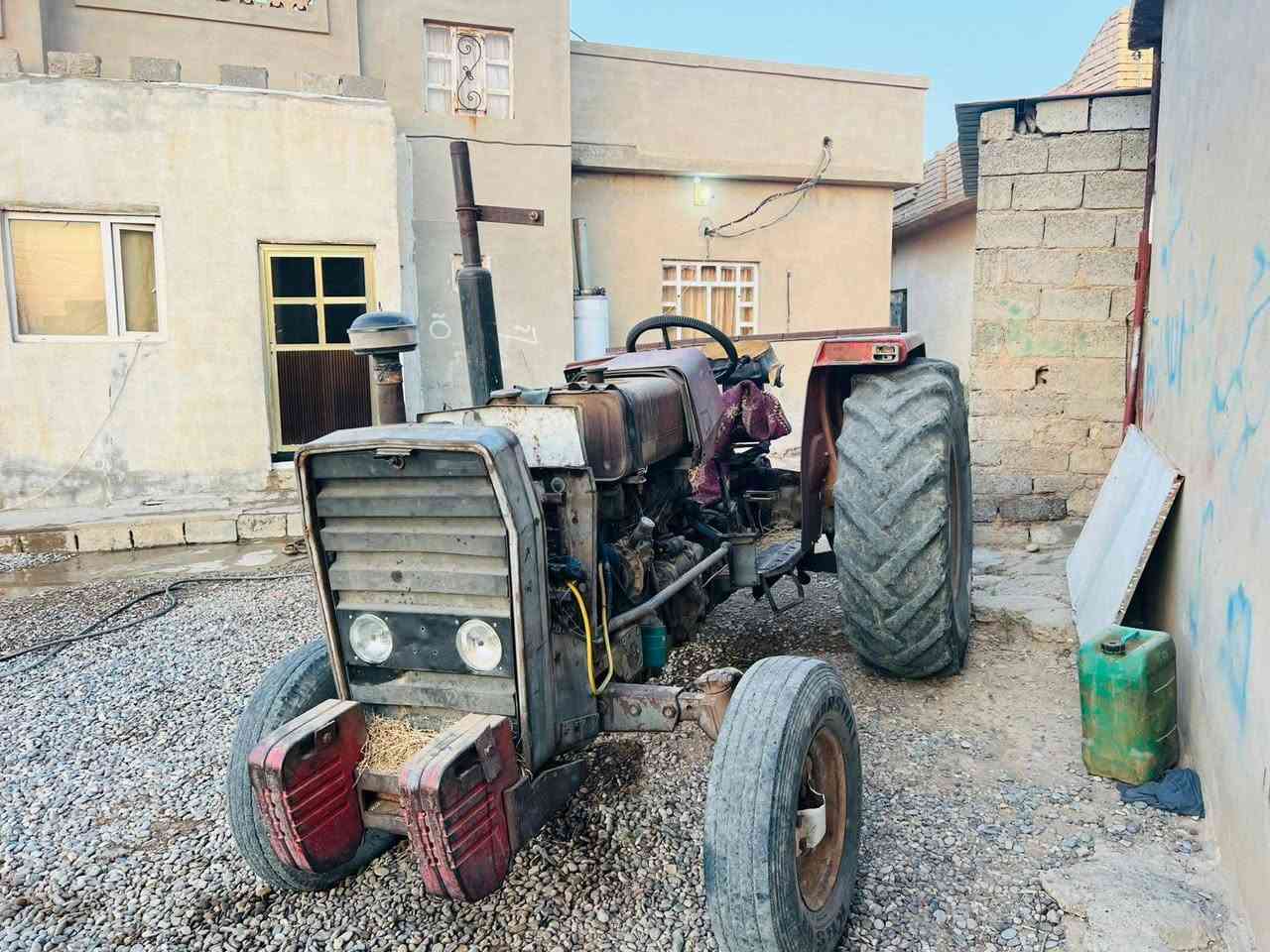 تركتر انگليزي للبيع / الاتصال ***********
