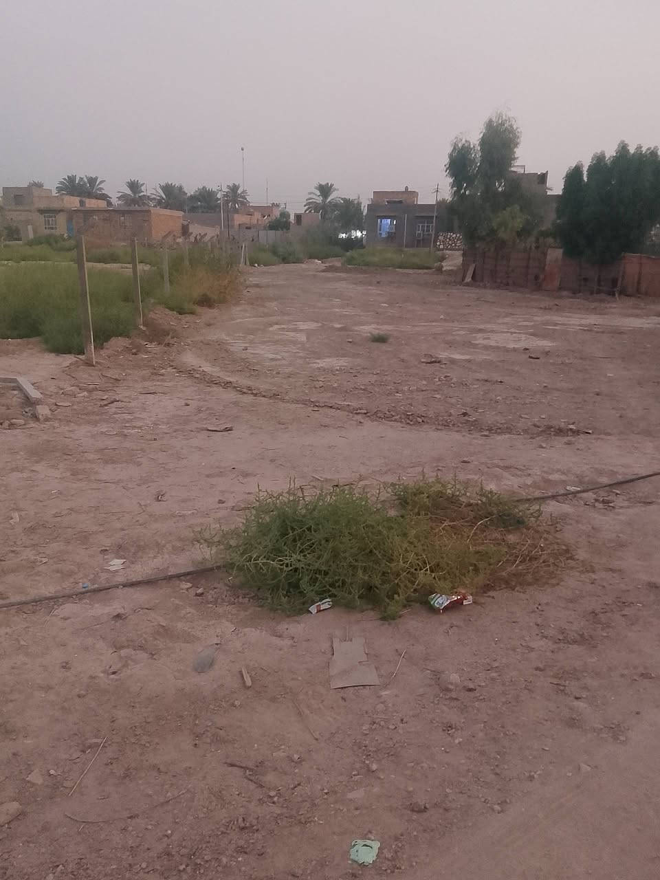 السلام عليكم عندي قطعة أرض للبيع مساحته 515 سند 25 طابو زراعي قرب سيطرت الآثار قريت الرافدين قريبه عل مدرسة وكهربا وماي بصفها وتبليط ***********
