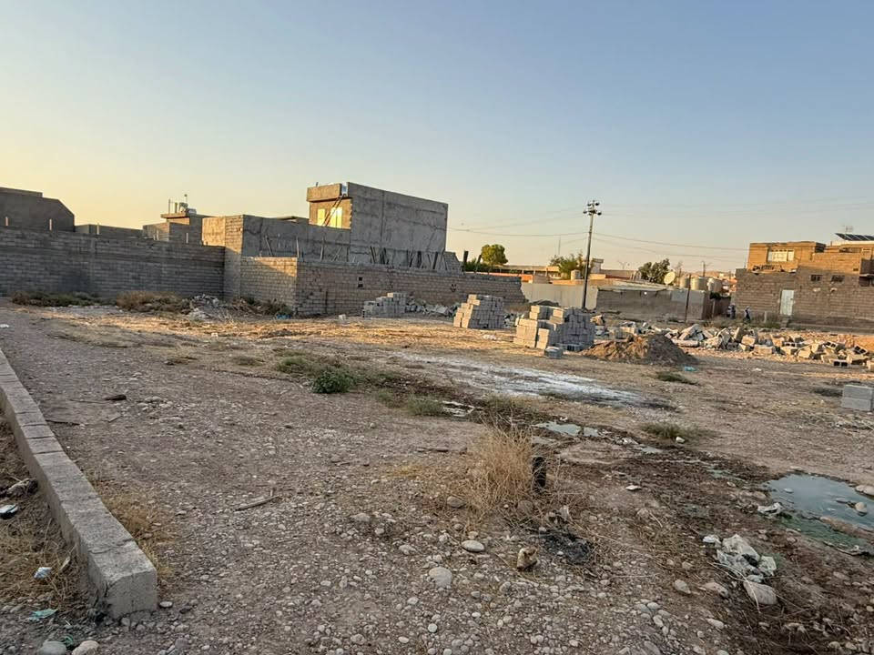 قــطــعـة ارض لـلـبـيـع  🛤️🏦.                 

الـمـوقـع/حي حسن المجتبى 

 مـسـاحـة/ 210 م.     11X20                                                                   

لاسـتـفسـار مـرجـعـة مـكـتـب الـجـوهـرة لـعـقـار 📍

مـقـابـل عـمـارة الـحـافـظ 🏫
☎️***********📞
💵الـسـعـر 50 مـلـيـون💸
