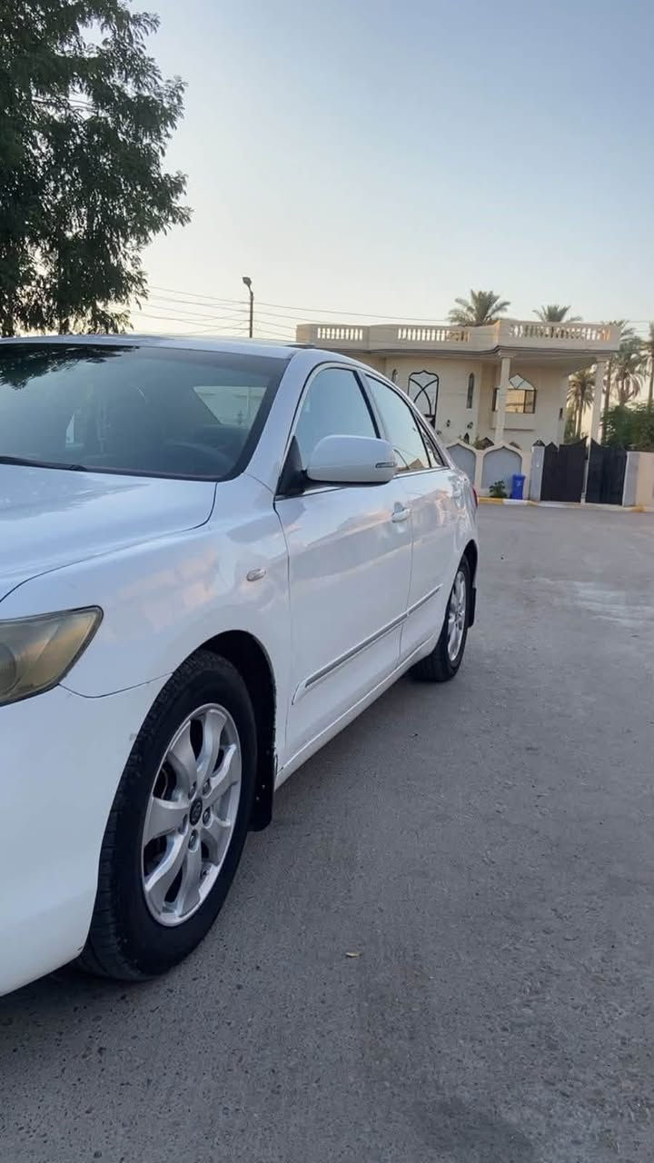 كامري 2008 وارد خليجي فول مواصفات سلايت برده خلفيه كهربائيه حساسات خلفيه منظومة تبريد جديده و قاعدة فيتبم جديده كامله قطعة وحده صبغ و بيها بارد بخشم البنيد شي قليل السياره محرك و كير خير من الله سعرها 124 و بيها مجال بسيط ***********
