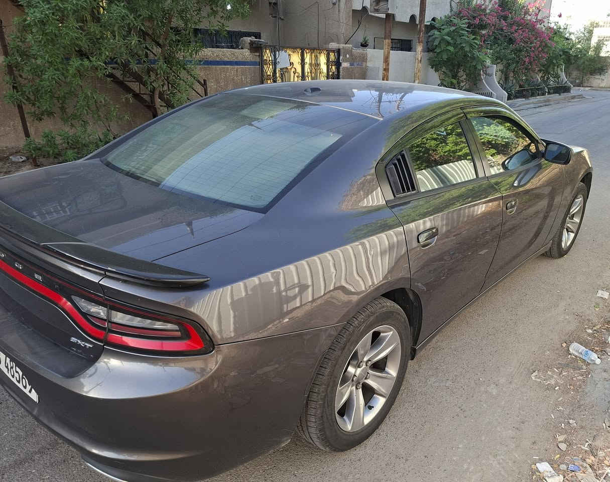 السلام عليكم جارجر للبيع موديل ٢٠١٥ وارد كندي رقم اربيل بيها صبغ نص جاملغ خلفي صبغ كير محرك تبريد صدر كلها زينة السعر ١٥٧ ورقة للاستفسار ***********
