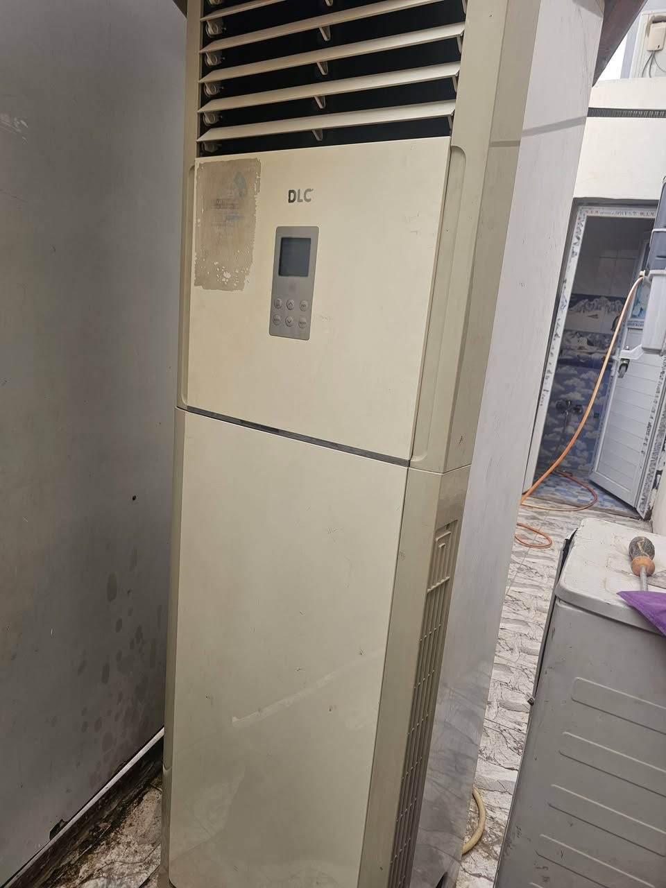 سبلت للبيع نوعيه dlcالسبلت ثلج مغسول ومقفول غازه شرط  الشغل تاخذه علفحص 3طن مكاني نجف سعره ب500
***********
