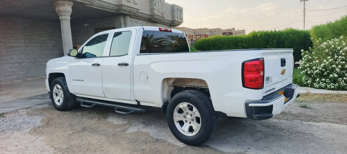 سلفرادو ٢٠١٧ أربيل صبغ قطعتين جاهزه من كل النواحي مكينه ٦ بيع أو مراوس مكان فلوجه ***********
