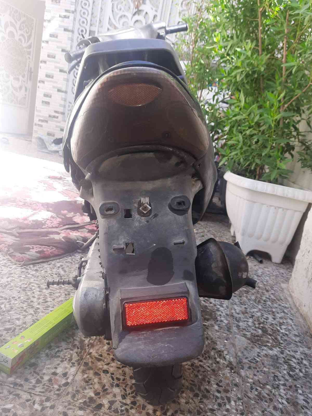 السلام عليكم 
دراجة بيجي 60 لون اسود . كابريتر وشوية جديدات 
السكيبة ما شادها الدراجة هندر واحد شراي يراسلني خاص 
سعرها 170 الف وبيها مجال مكاني بغداد الحبيبية

