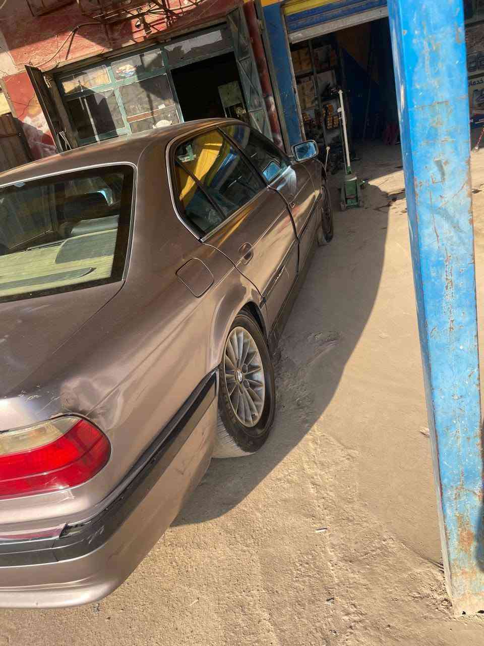 سلام عليكم ٧٤٠ باب طويل iL موديل ٩٥ مكينه جديده حاويه وكهربائيات وضفيره جديده على ايد الاخ ابو حسن بالحريه وحداديه اماميه خلفيه وكير جاهزه من كلشي رقم بغداد جنطه شفط السعر ٦٨ وبيها مجال بسيط مكاني بغداد السياره مكفوله من الضربه والخياس ***********

