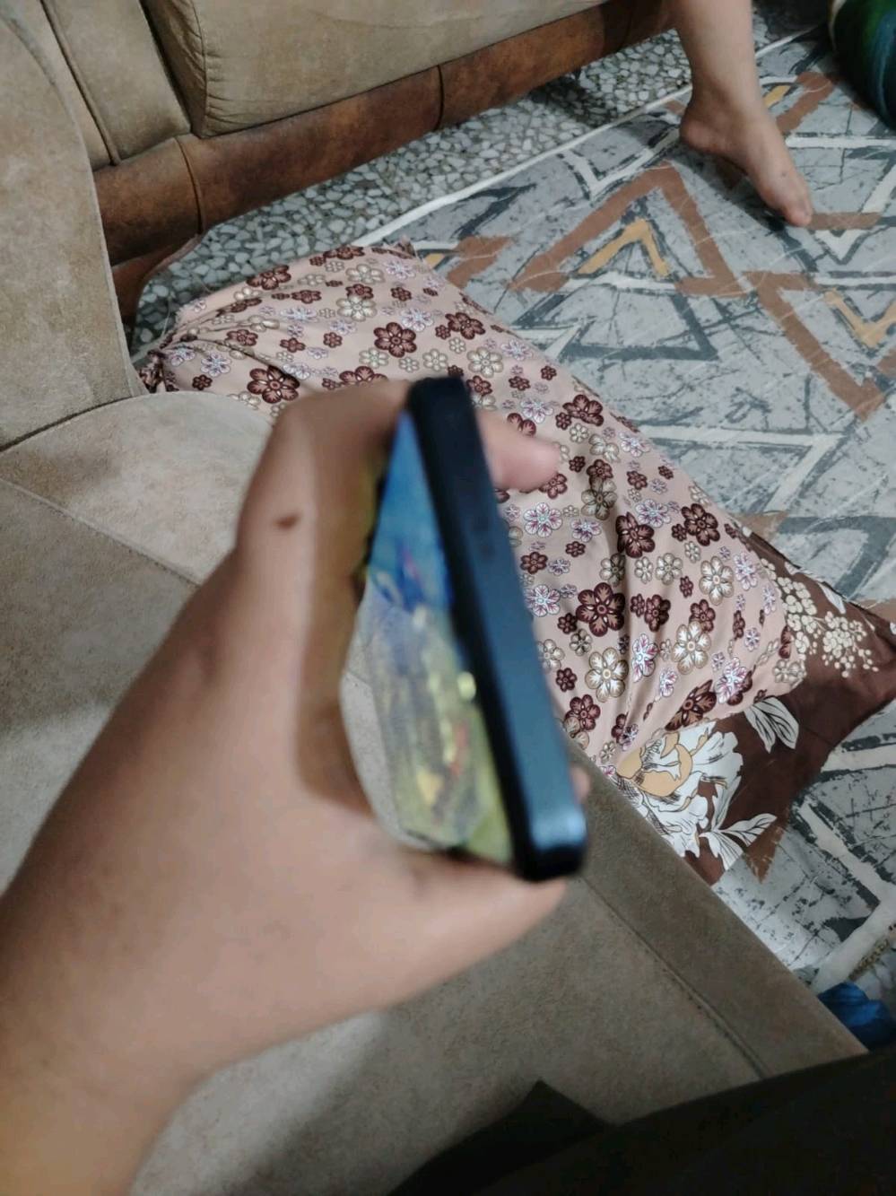 السلام عليكم تكنو بوفه 5 فول نضافه مراوس بايفون اكس ماكس لو ١١ عادي مفطور ضهر واكف فيس ايدي عادي 