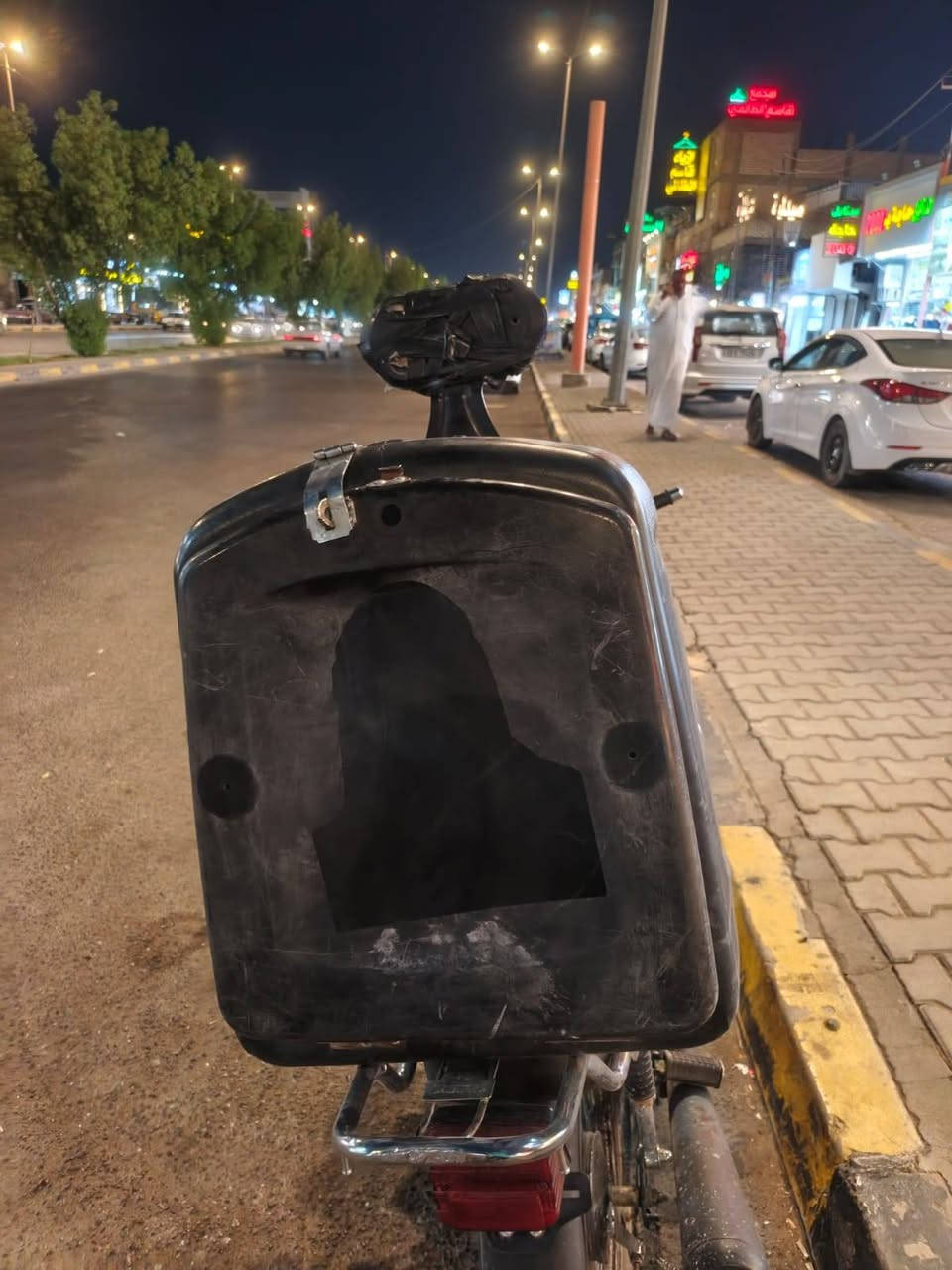 صندوك جاهز مستعمل.. 
للبيع شراي يتصل وبي خير
و يدلل ب 25 وبي مجال قليل
اتصل ***********
مكاني نجف كوفه
