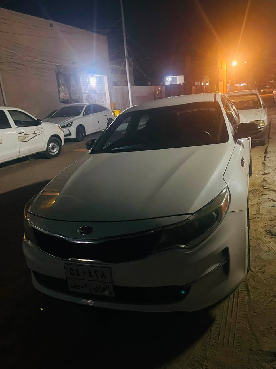 سلام عليكم سياره ابتيما مديل ٢٠١٧فول ما عده الفتحه مريكي بيه بس بنيد وجاملغ الخلفي بس وبيه مكانات باردات سياره نضيفه جدا فول مواصفات بصمه كشنات غزن شايرترحيب تحكمات ستيرن جهتين تبريد تسخين كشنات  شاير بل مري سياره مفوله مواصفات سعر ١١٦وبيه مجال رقم ربيل بسم شركه 
مكان النجف 
***********
