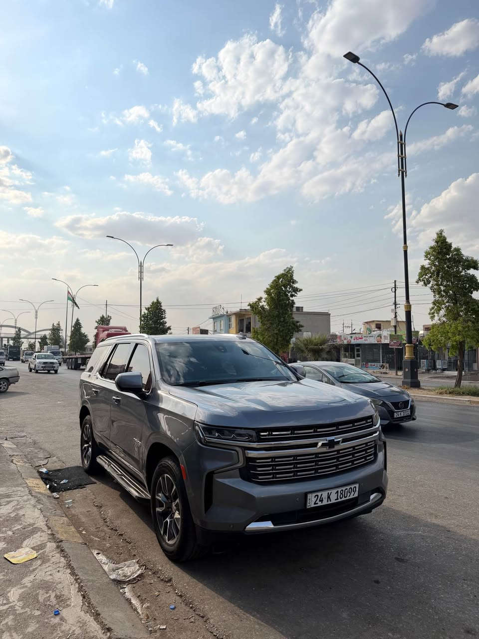 تاهوو2021 امريكي فول بس بدون بانوراما
بيها جاملخ امامي صبخ بدون دواخل ارباك سستم 
رقم سنوي جديد بسمي 
تحويل وكاله بشرط 
و بيها مكانين عل بارد 
سياره جديد گير محرك تبريد كله بشرط 
سعر 355$ و بيها مجال 
رقم تلفون ***********
*********** زاخو, دهوك
