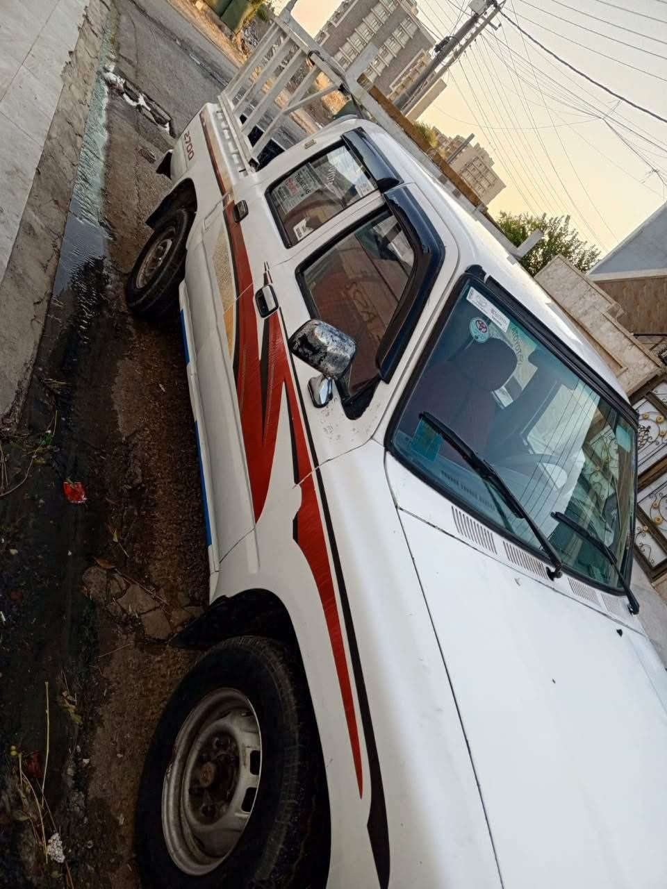 سياره بيكاب تويتا موديل2001 گيرو مكيني به شه ر ت بي كيشه سياره كه ئارمه ته نانت پاكاني هه يه هه زه 2025كراوه 

ژماري موبايل *********** واتس اب له سه ره أربيل, العراق
