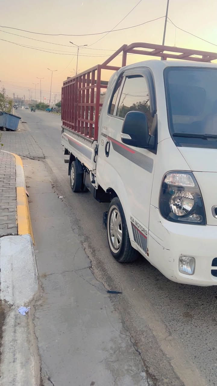 كيه بنكو 2700 السياره حلوه ومآبيه اي نقص رقم إنكليزي بابل وسنويه جديده موديل 2019 السعر 118 وبيه مجال للستفسار الاتصال *********** 
***********

نص مكتوب في الصور:
- SOUND ON!