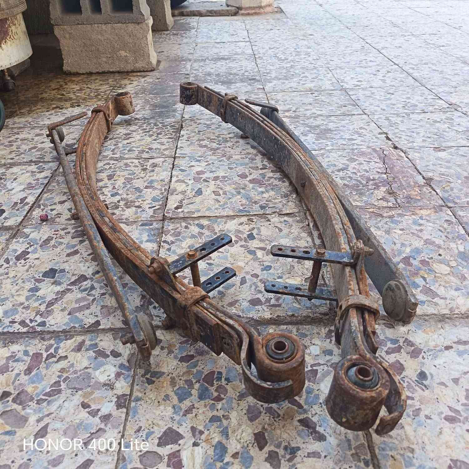 سلام عليكم
سفرنكات خلفي هايسه نضيفات بس رايدلهن صبغ 

وركه اضافيه 
السعر/ 150الف

المكان/البصره 

الهاتف/***********
