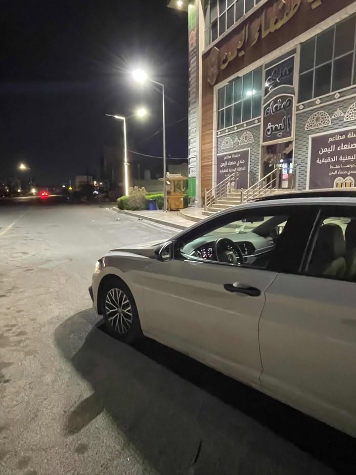 Jetta 2019 se
اللون ابيض
1400 تيربو 
، الدواخل قهوائي
المواصفات معروفة :
بانوراما وحساسات امامية وخلفية ورادارات بالمراية الجانبية
الگير اوتو وسپورت وايكو ثلاث نظام .
الكشنات تدفئة والهاند بريك بصمة .
بالاضافة الى ميزة توقف الذاتي
المكينة والگير بشرط
السيارة داخل كلين عل عراق بس بيه بين بابين سكن كلير ضاربينه ب الميناء
وكدام البونيد شخط صغير وبالدوسة هم شخط صغير بعد السياره مبيه حادث 
السعر : 137 وبيه مجال للطيبين 
الشراي يخابر على الرقم : ***********
