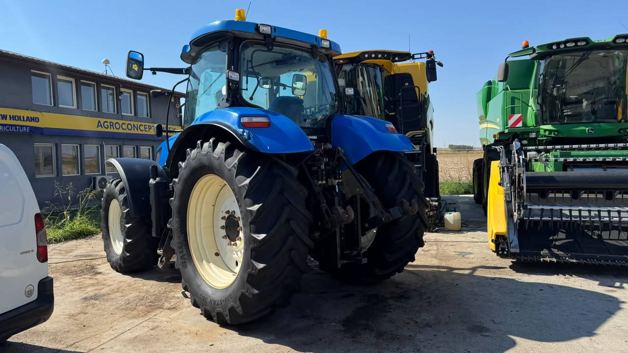 نيوهولند T7040 • ٢٠٠٨ • سماء الجديدة