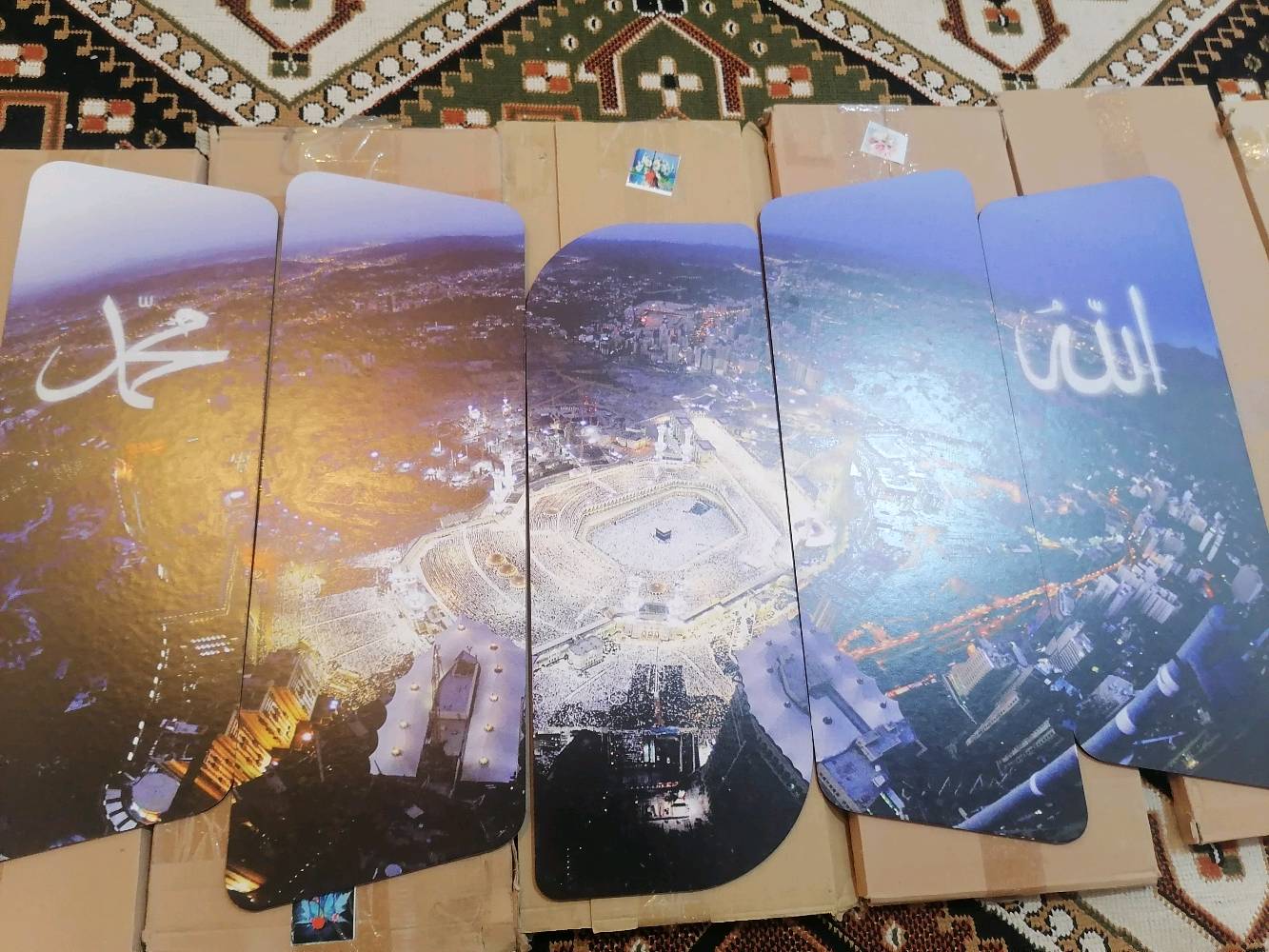 صور على شكل مناظر طبيعية او آيات قرآنية اوصور للائمة 30 قطعة تتكون اللوحة من 5قطع خشب