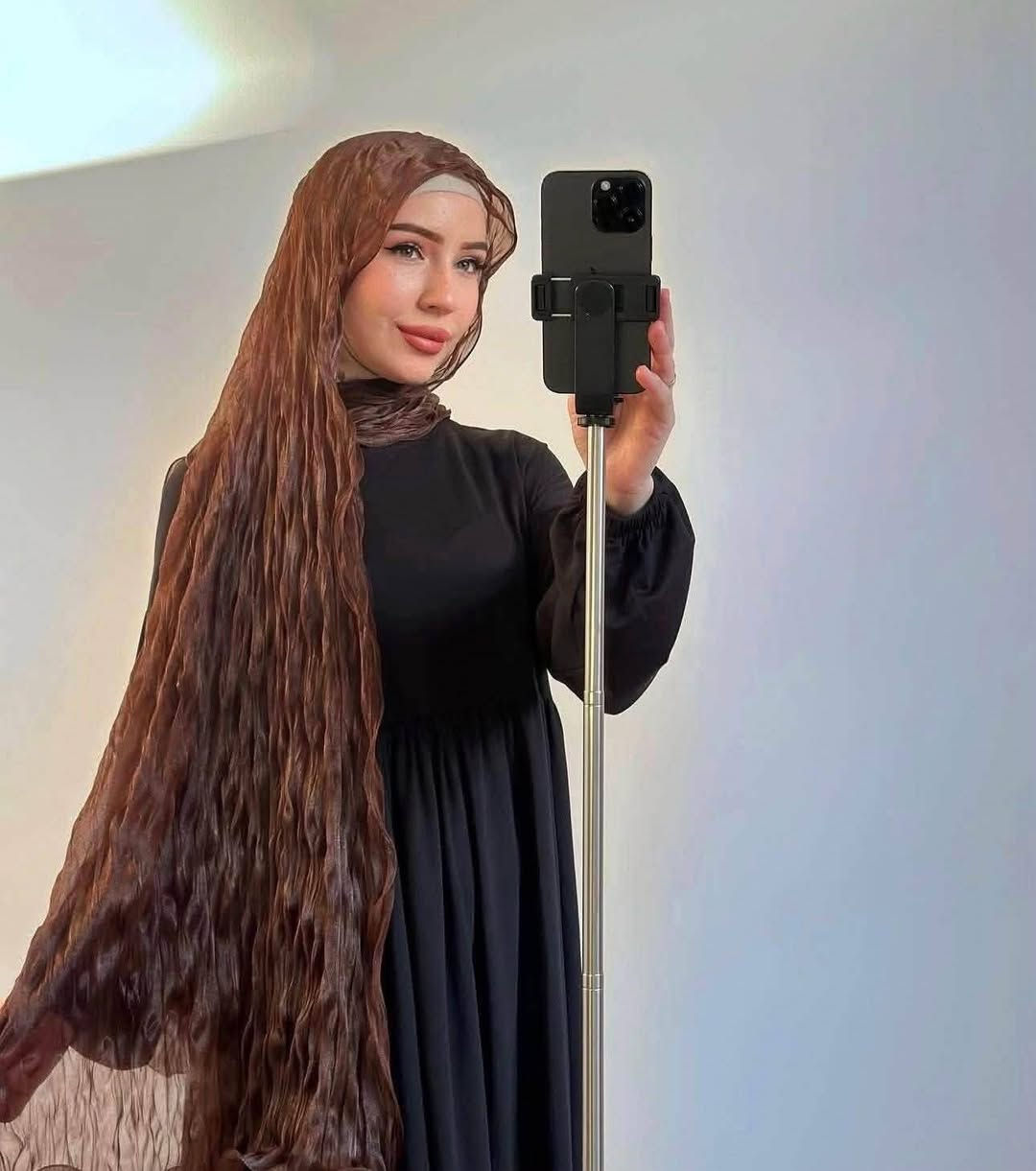 شال كيرلي
حجابات الملكة🧕ربطات حجابات شالات جملة فقط
قناة التليكرام https://t.me/+oxs6UGtNE8MyODUy
او زورونا في موقعنا الكائن📍الشورجة-تحت التكية عمارة النعمان(السرداب) ***********

نص مكتوب في الصور:
- FRH 4-513 b组
- FRH 4-513 a组