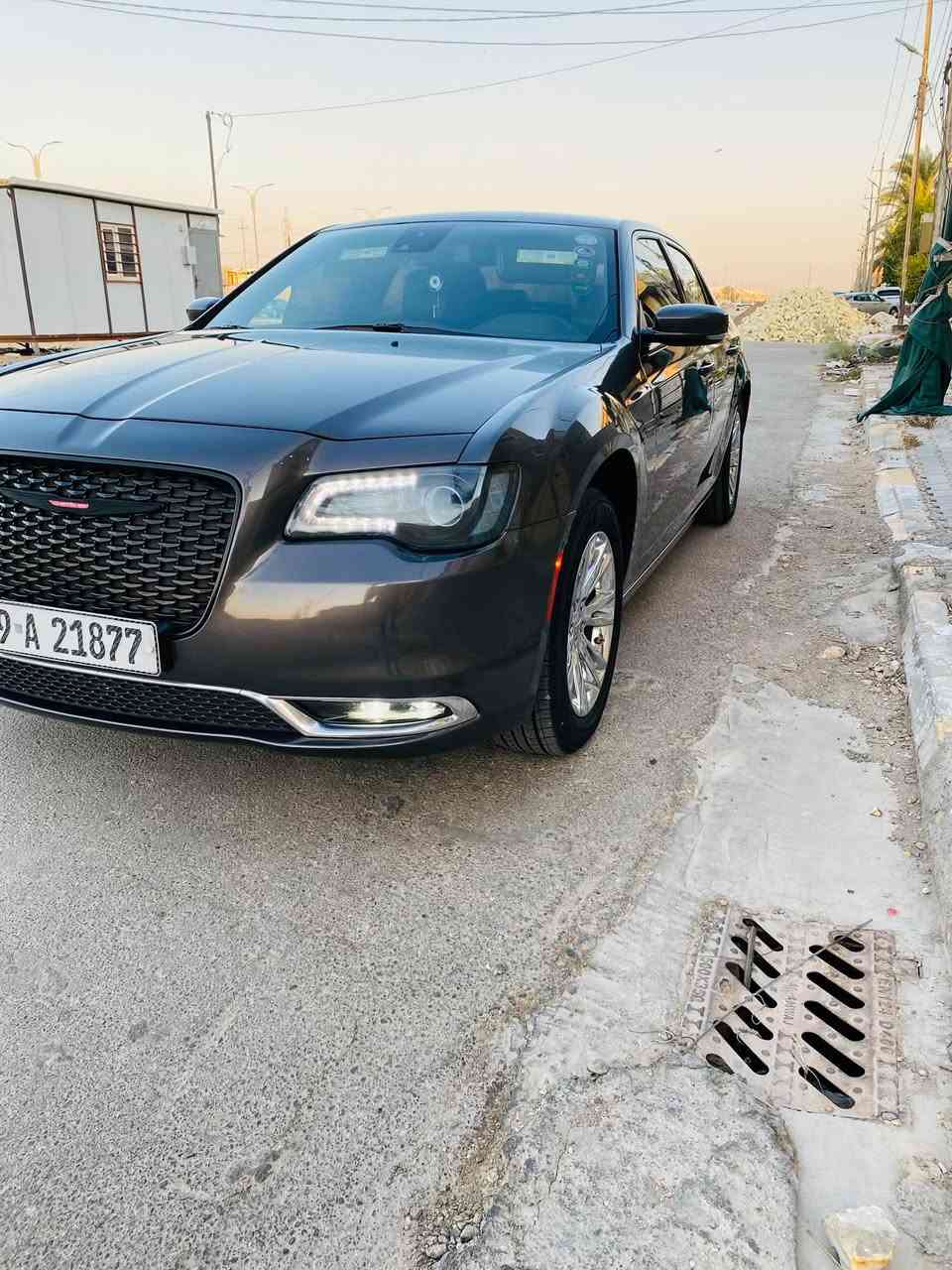 السلام عليكم
للبيع او مراوس كرايسلر اوباما2022 فئة S ، وارد أمريكي

المواصفات:

* فئة S

* محرك 6 سلندر 3.6 لتر

* دفع خلفي

* ناقل حركة أوتوماتيكي 

* تشغيل بصمة

* دخول ذكي

* شاشة  تدعم كاربلاي

* كاميرا خلفية

* حساسات خلفية 

* مثبت سرعة

* تحكم بالمقود

* مقاعد كهربائية للسائق والذي بجانبه

* تبريد مركزي

* مرايا كهربائية

* عداد المسافة 85الف حقيقي

* إضاءة ليد 

* فتحت سقف 

* نظام تحذير ومراقبة النقطة العمياء

* نظام المحافظة على المسار

* نظام بريك تلقائي عند الطوارئ 

*مكاني كوت 
  
السعر ٢٧٠ 
الاتصال ***********
