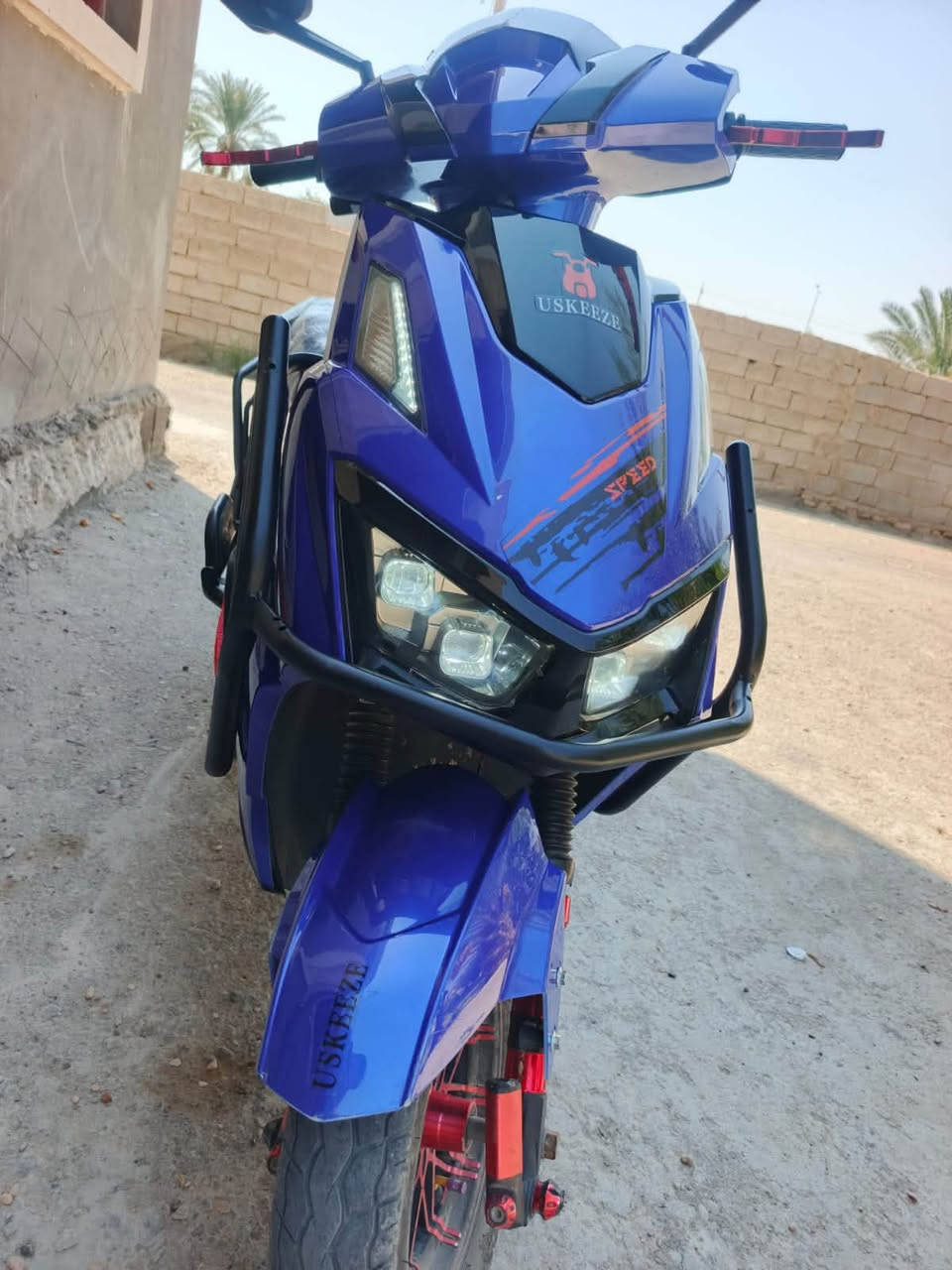 السلام عليكم
دراجه سكنس ٢٠٢٦ 

لون ازرق 

مدرع 

جنطه خلفيه 

اشاير جانبيه 

مثبت سرعه 

نضام R الرجوع للخلف 

٤ نمر سرعه معدل حقيقي 

***********

جزيرة الخالديه 

سعر ٦٧٥
